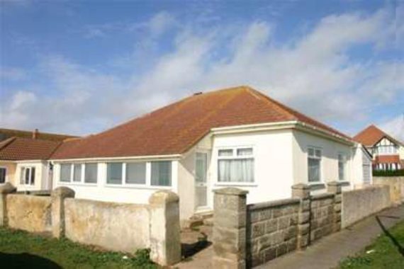 2 bedroom Bungalow t...